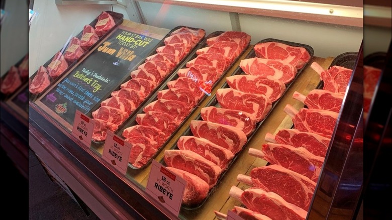 Texas Roadhouse display counter