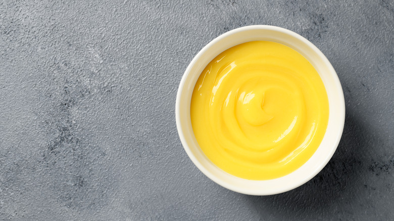 lemon curd in bowl