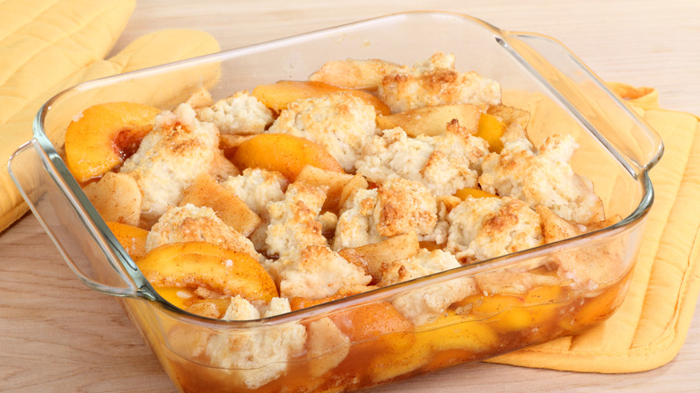 peach cobbler in dishware